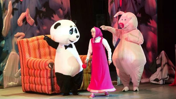 «Η Μάσα και ο Αρκούδος» ανεβαίνουν στη σκηνή