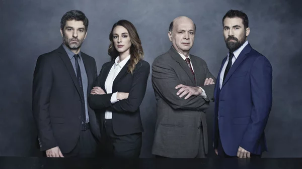 Ποιός ηθοποιός αντικαθιστά τον Ορφέα Αυγουστίδη στη «Μέθοδο Γκρόνχολμ»;