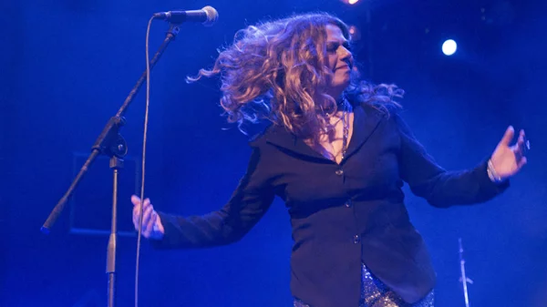 Είδαμε τα μουσικά προγράμματα των Τσαλιγοπούλου, Κατσιμίχα και Θεοφάνους και αναμεταδίδουμε