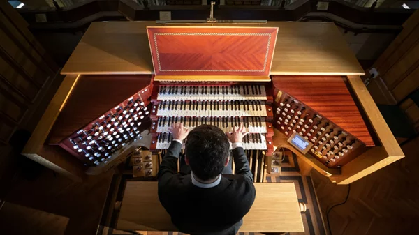 Το «Φάντασμα της Όπερας» στο Μέγαρο Μουσικής