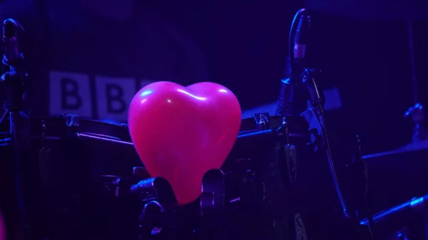 5 απρόσμενα, non-cheesy parties για την ημέρα των ερωτευμένων