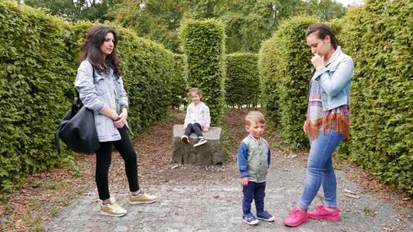 Υπάρχει σχολείο για σωστούς γονείς; Το KinderDocs δίνει την απάντηση