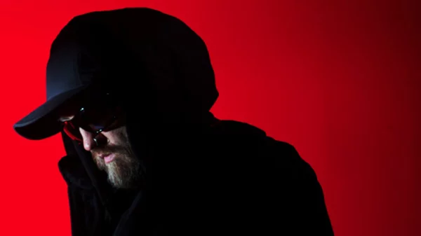 Oι Giant Swan + The Bug σε techno και dubstep εκτροπές στο «Ρομάντσο»