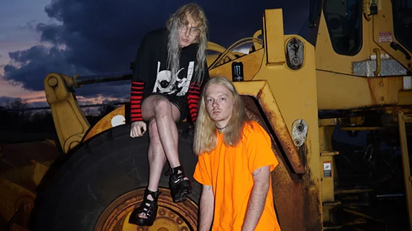 Νέα ονόματα στο Plissken!