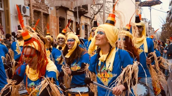 Updated | Απόκριες στην Αθήνα: Δείτε τις καλύτερες ευκαιρίες για να ξεφαντώσετε ελεύθερα