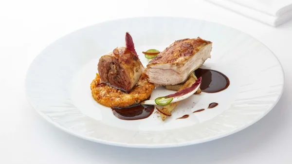 Το «Tudor Hall» μας προσκαλεί για έναν περίπατο στο δάσος