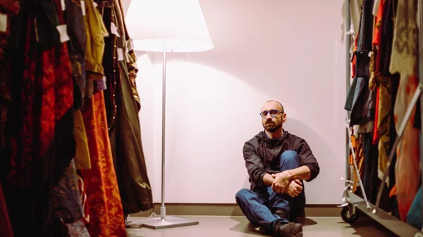 Ο Πέτρος Τουλούδης γράφει για την «Europeras 1 & 2»