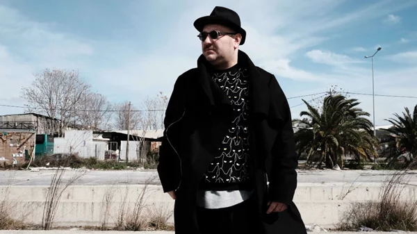 Updated | Έχετε δει ποτέ ροκ μιούζικαλ με ταριχευμένα ζώα;