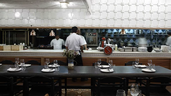 «Cookoovaya», «Basegrill» και «Travolta» μαγειρεύουν για καλό σκοπό