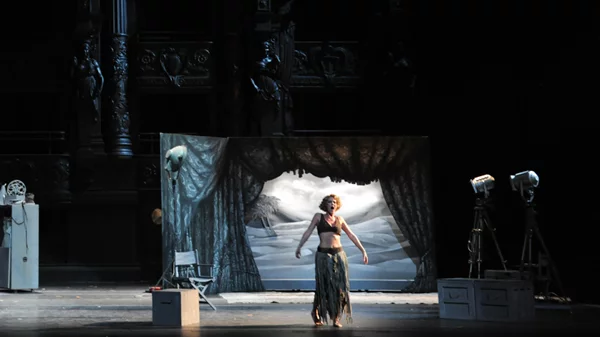 Η Marlis Petersen τραγουδάει «Amazing Greece» από το σπίτι της στην Κορώνη!