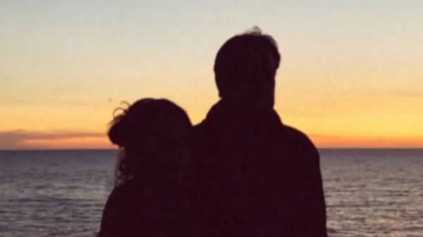 Η νέα μικρού μήκους του Βασίλη Κεκάτου είναι ένα υπέροχο νοσταλγικό τριπ