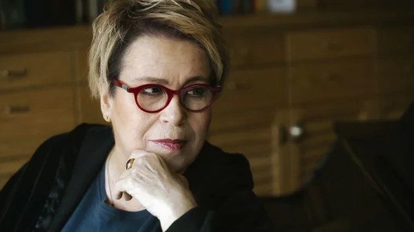 Updated | Με τη Δήμητρα Γαλάνη συνεχίζεται η νέα διαδικτυακή σειρά συναυλιών του «Νιάρχος»