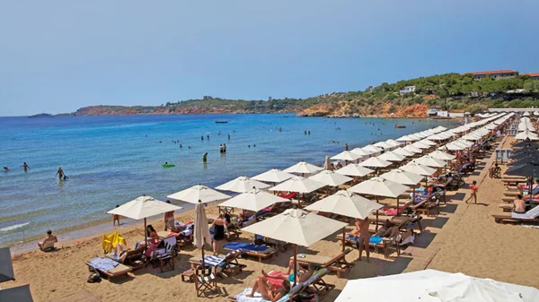 Ανοίγουν από το Σάββατο οι οργανωμένες παραλίες