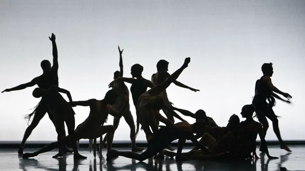 1.318.990 δίνει το ΥΠΠΟΑ για τον χορό και τη μουσική