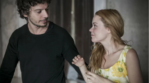 Η Λένα Παπαληγούρα θα περιοδεύσει με την «Κατερίνα» 