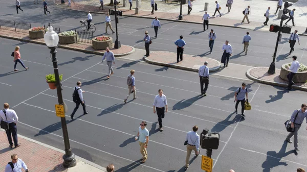 «Quarantine Exhibition»: Καλλιτέχνες απ’ όλο τον κόσμο μεταφέρουν το αίσθημα του εγκλεισμού τους