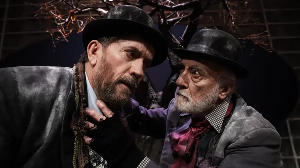 Πρώτες φωτογραφίες από το «Περιμένοντας τον Γκοντό» του Γιάννη Κακλέα