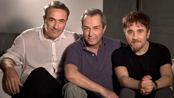 Χατζηπαναγιώτης, Τσαλταμπάσης, Κουρλαμπάς περιοδεύουν με το «Art»