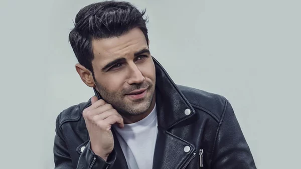 O Πέτρος Ιακωβίδης στο «Akanthus»