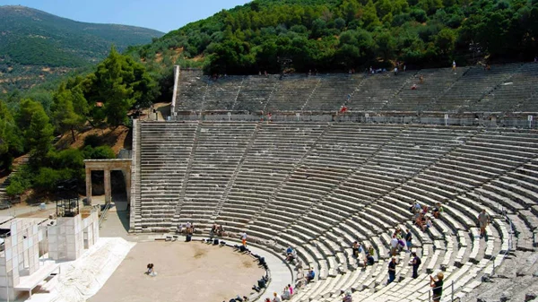 Τα must know της καλοκαιρινής θεατρικής εξόδου