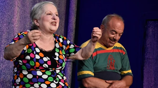 Από Κοινού «Μένουμε…ταπί» 