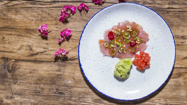 Η ισχύς εν τη ενώσει στην «Cookoovaya»