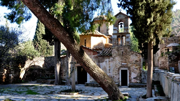 Θέατρο στην εκκλησία; Κι όμως γίνεται!