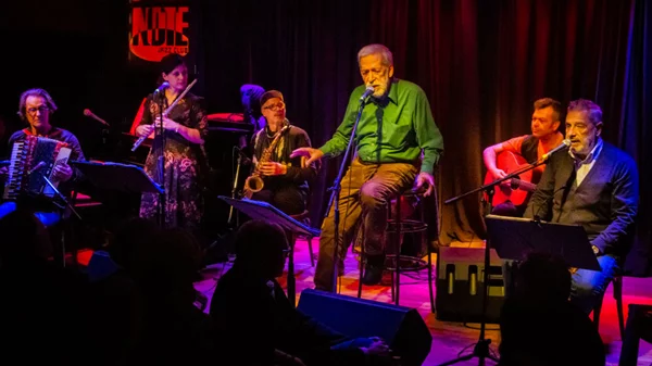 Αργύρης Μπακιρτζής: «Πάντα ένιωθα πως κάθε εμφάνισή μας είναι η τελευταία»