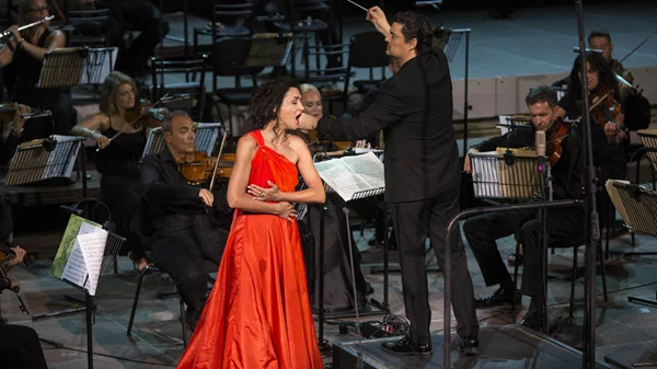 Συμφωνική ΕΡΤ και Πέτρου: Ένα ενδιαφέρον στοίχημα με ένα ελπιδοφόρο ξεκίνημα