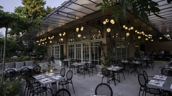 «Il Trovatore»: Νέος Ιταλός κάτοικος στο Παλαιό Φάληρο