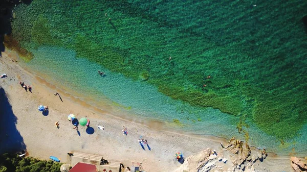  Προς Σούνιο, Πόρτο Ράφτη και Βουλιαγμένη: Οδηγός για κοντινές εκδρομές και πολλές βουτιές