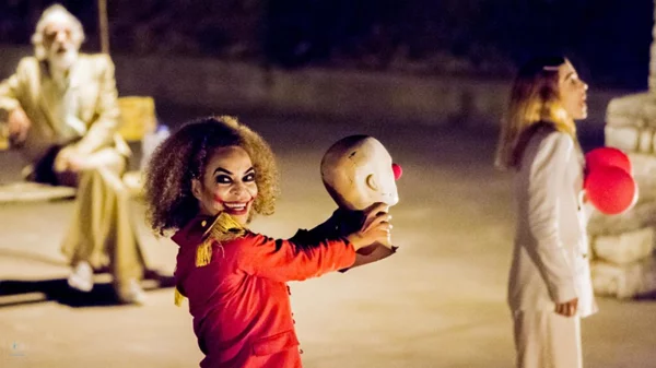 Νίκη Σερέτη: «Ο Διόνυσος μας σέρνει στην αρχή των πραγμάτων»