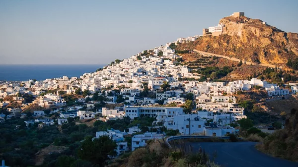 Η Σκύρος είναι ο παράδεισος όπου πάντα θα θες να επιστρέφεις