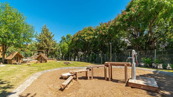 Μια οικολογική παιδική χαρά στην Φιλοθέη