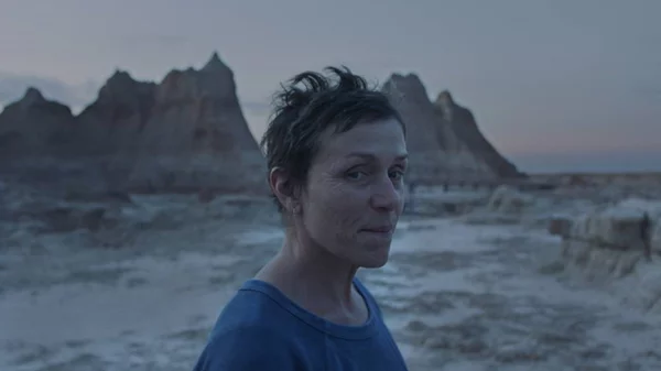 10 κινηματογραφικά βιβλία για τις γιορτές