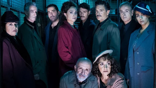 Οι πρώτες φωτογραφίες από τη «Συνοικία το όνειρο» του Σωτήρη Χατζάκη