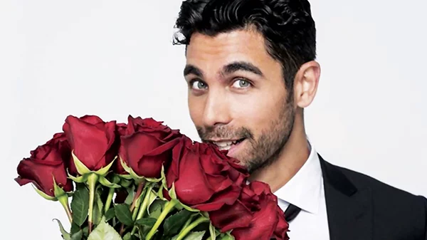 «The Bachelor»: Ποτέ πριν ένα τριαντάφυλλο δεν ήταν τόσο προσβλητικό
