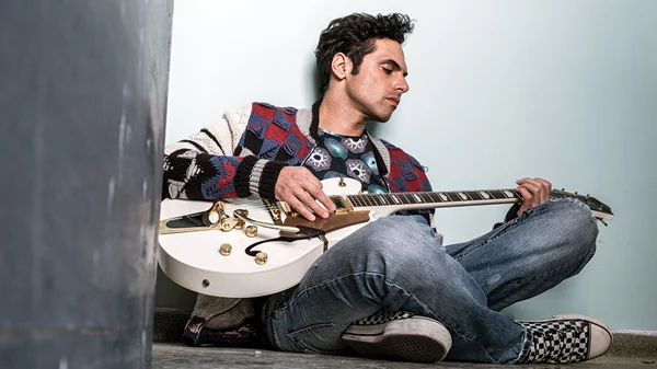 Ο Γιώργος Παπαγεωργίου είναι «Σχεδόν ενήλικας»