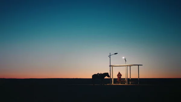 Τι θα δούμε την Κυριακή 8/11 στην TV;