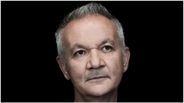 Χρήστος Θηβαίος: «Η χαρά είναι πάντα πολυτέλεια. Η πολυτέλεια δεν είναι πάντα χαρά» 