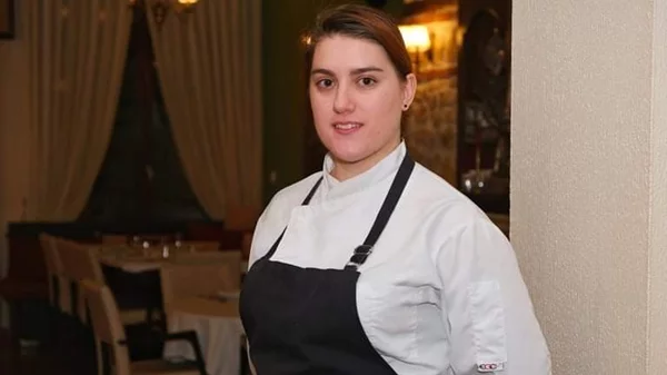 Η νέα γενιά του εστιατορίου «Κοντοσώρος» στο Ξινό Νερό Φλώρινας μοιράζεται μαζί μας εικόνες και συνταγές που μυρίζουν Χριστούγεννα