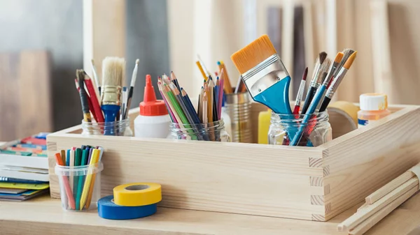 Τα εργαστήρια για παιδιά και νέους του Victoria Square Project έρχονται στο σπίτι μας