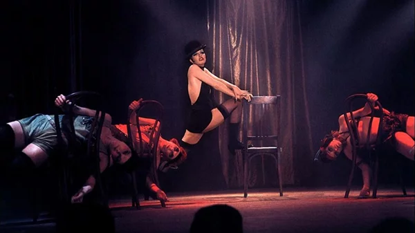 Επιστρέφουν τα κινηματογραφικά μιούζικαλ; Ανατρέχουμε στη γεμάτη ανατροπές ιστορία τους και απαντάμε