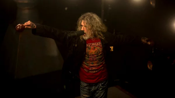 Μιλήσαμε με τον Argy των Nightstalker για τo «Stages A/live», το μέλλον της μουσικής και το βιβλίο που ετοιμάζει