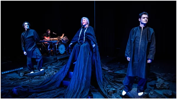 «Μήδεια»: Είδαμε την εναρκτήρια παράσταση της Ερευνητικής Σκηνής του Εθνικού Θεάτρου