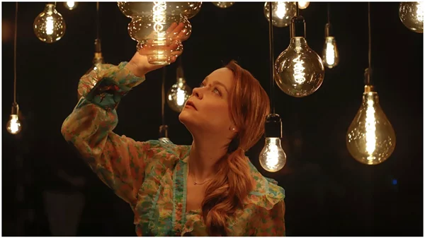 Λένα Παπαληγούρα: «Η τέχνη είναι τρόπος διάσωσης από τους φόβους και τα δεινά της διαταραγμένης πραγματικότητας»