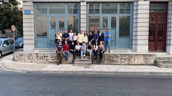 WeFor: Μια ΜΚΟ νέων ανθρώπων θέλει να αμφισβητήσει όσα παγιωμένα την ενοχλούν