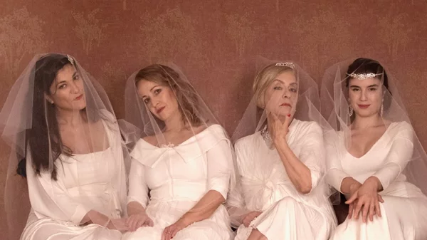 Athens Streaming | Κωμικοί ξανά στη σκηνή, συζητήσεις-αντίδοτο στην πανδημία και η μυστήρια μούσα του Μπετόβεν