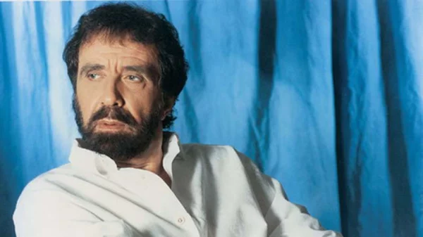 Αποχαιρετισμός στον Αντώνη Καλογιάννη