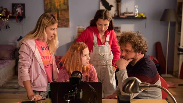 «Παγίδα στο Διαδίκτυο»: Είδαμε το πιο σοκαριστικό και απολιτίκ ντοκιμαντέρ της χρονιάς